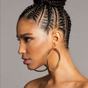 Meet your Posher, Charlenne